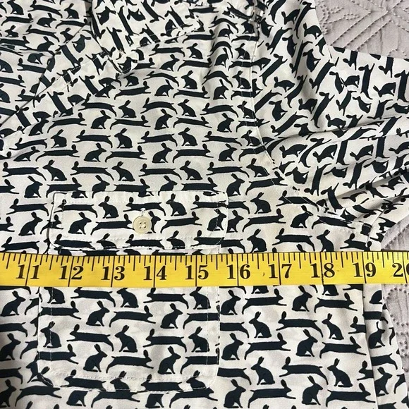 ANN TAYLOR LOFT Rabbit Pattern  Roll Tab Long Sleeve Woman's Blouse Size S - Picture 4 of 6